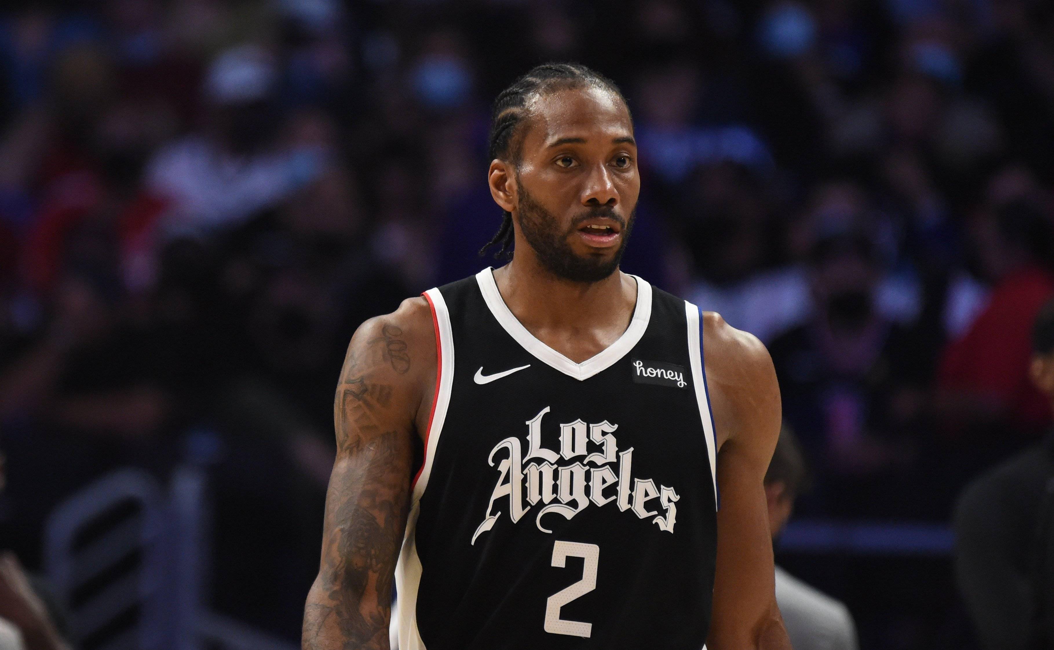 德转列自由转会身价前10：姆巴佩1.8亿欧第1，梅西8000万第2（德转公布自由身球员身价前十：姆巴佩1.8亿欧领跑，梅西8000万居次）