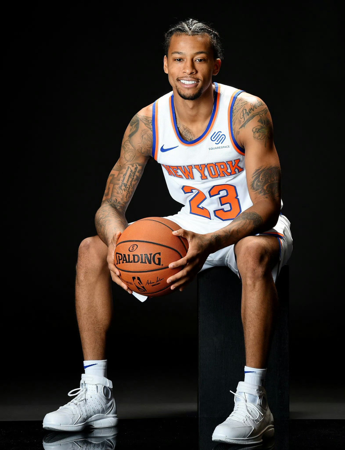 武磊：夺冠须要感谢球迷们，三连冠是对他们最好的回报（武磊：感谢球迷助力夺冠，三连冠是最好的回馈）